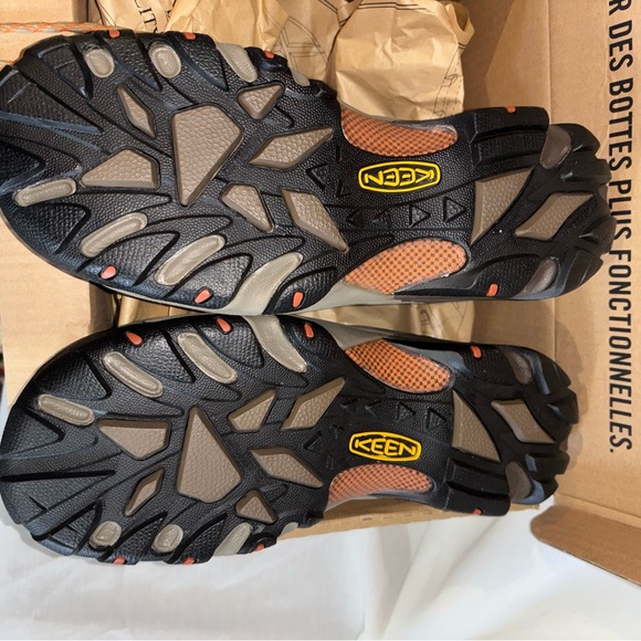 New Keen Men's Brown and Orange Steel Toe Shoes - Picture 3 of 3